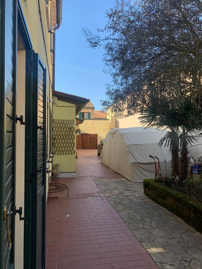 B&B Dal Fiocinino Comacchio Bagian luar foto